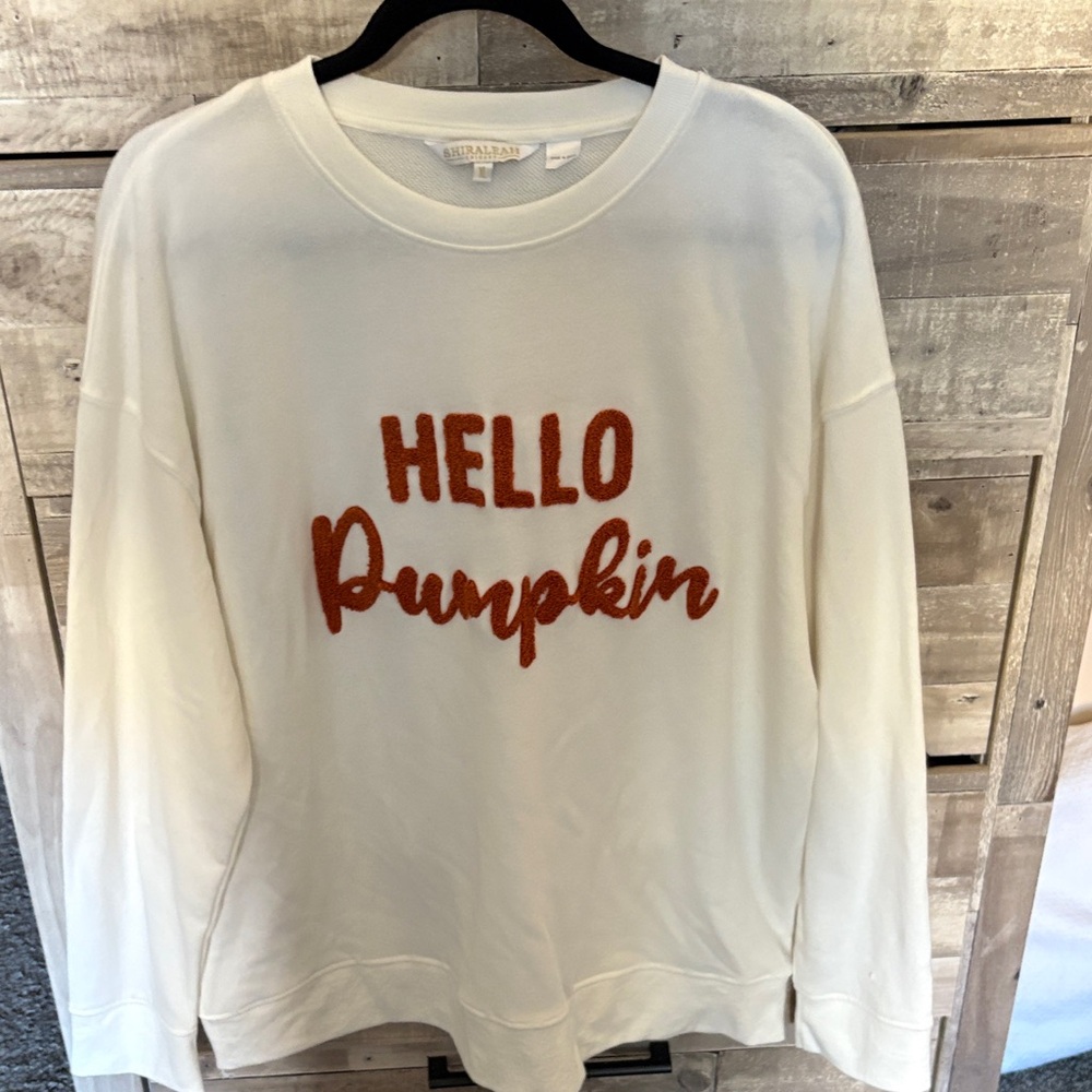 Shiraleah Cream Sweatshirt with Orange 'Hello Pumpkin'